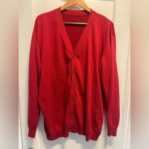Red Amazon Cardigan Size XXL in good condition